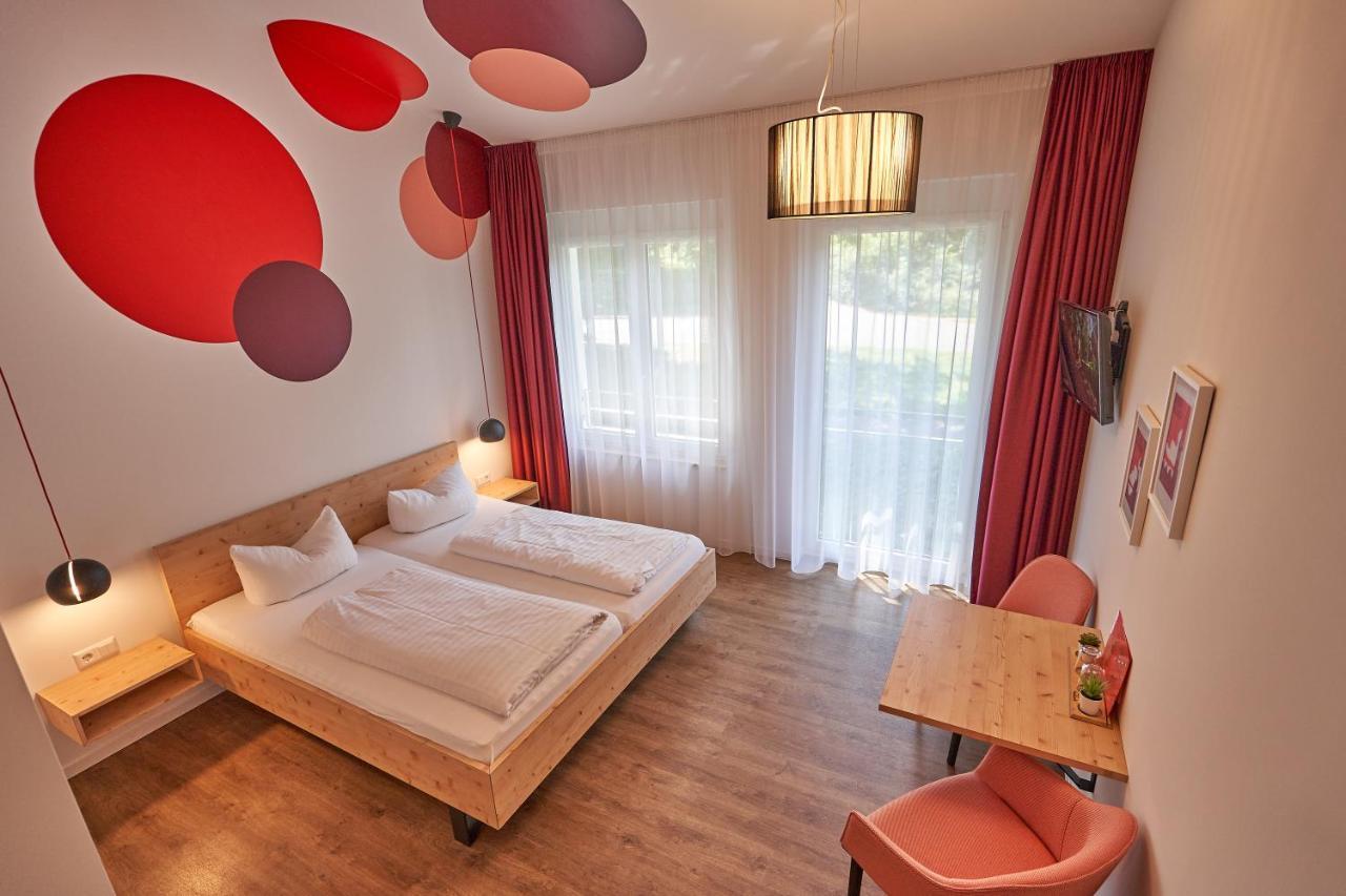 Busses Guesthouse Friburgo de Brisgovia Exterior foto