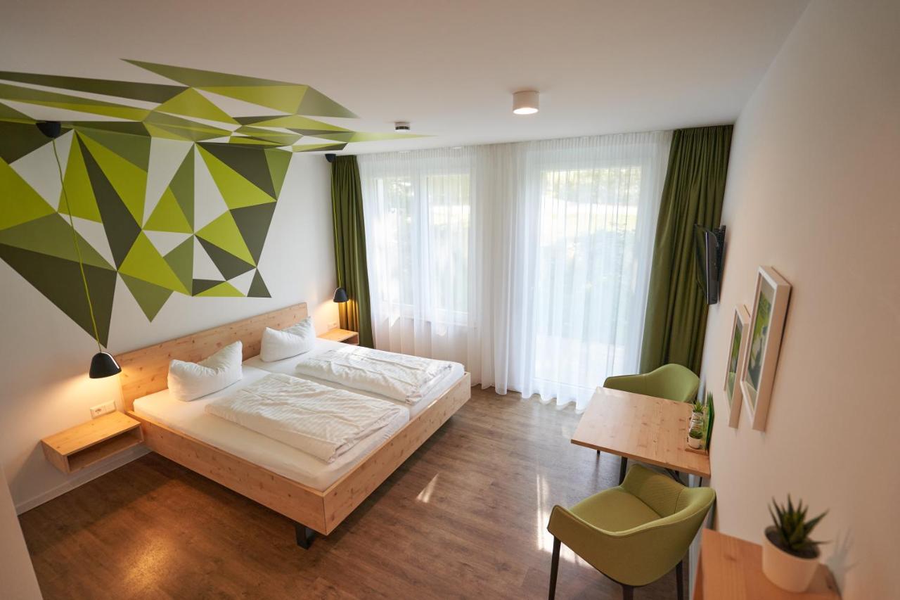 Busses Guesthouse Friburgo de Brisgovia Exterior foto