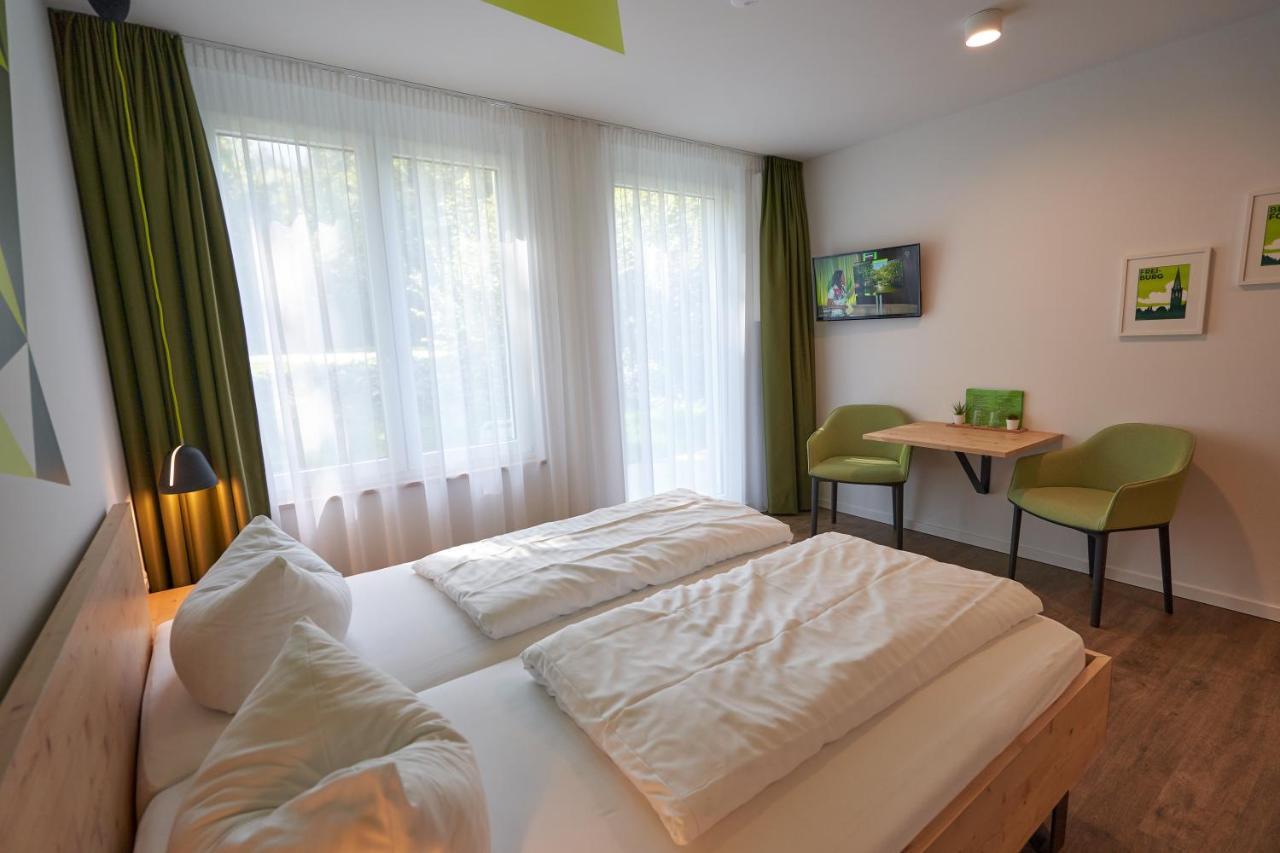 Busses Guesthouse Friburgo de Brisgovia Exterior foto