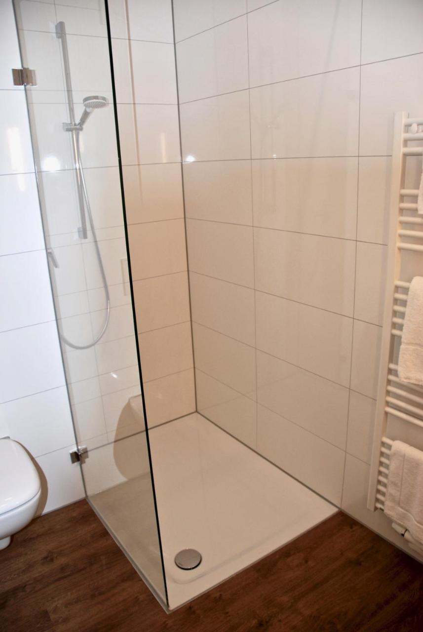 Busses Guesthouse Friburgo de Brisgovia Exterior foto