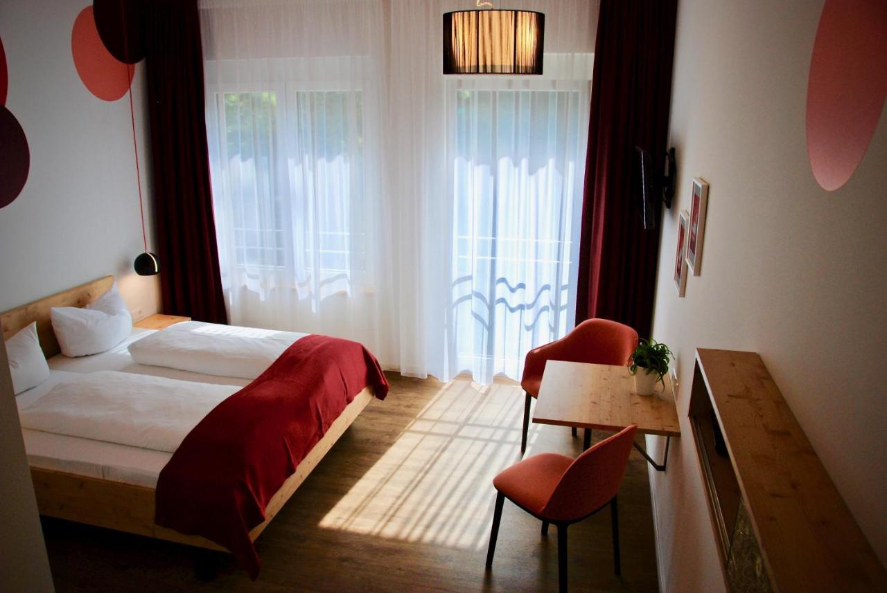 Busses Guesthouse Friburgo de Brisgovia Exterior foto