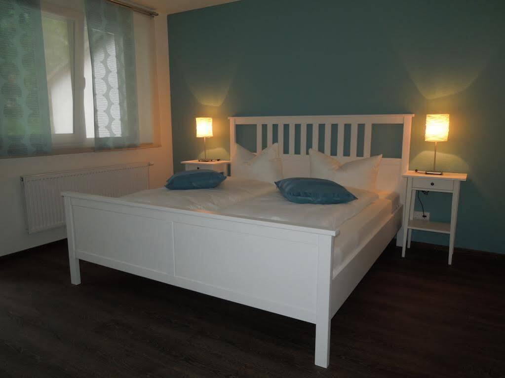 Busses Guesthouse Friburgo de Brisgovia Exterior foto